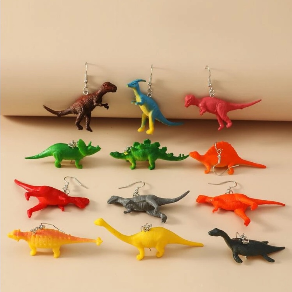 NWOT Dinosaur earrings